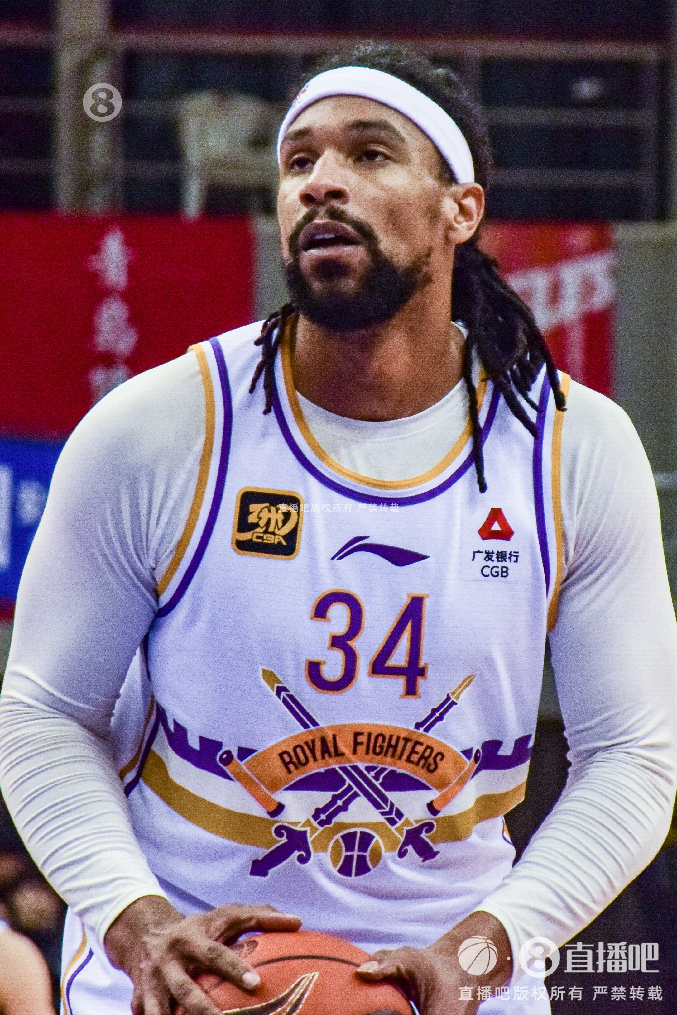 媒體人：薩林杰的求勝欲望和態(tài)度不如特萊斯 前者需要證明自己